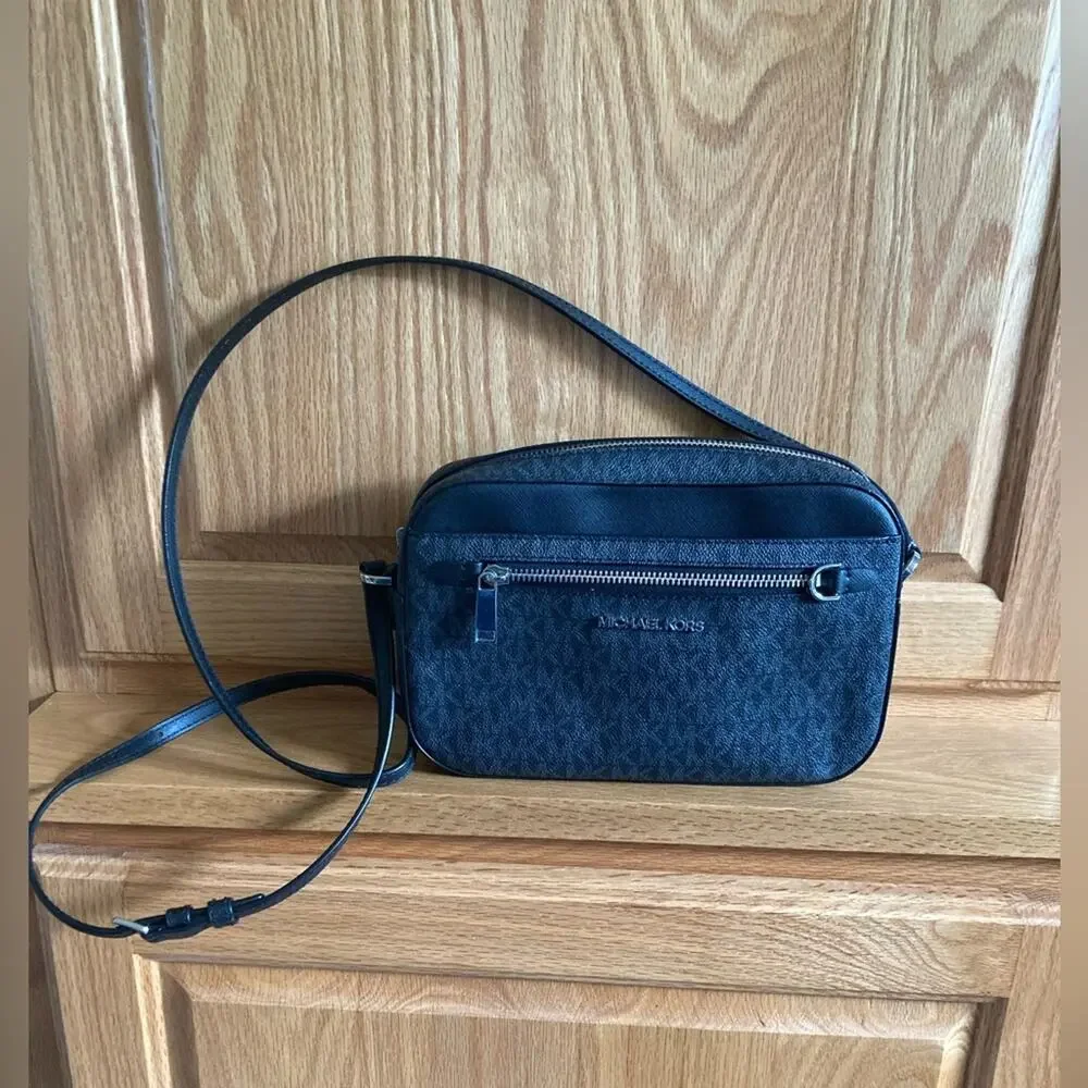 Michael Kors Jet Set Crossbody Purse Black